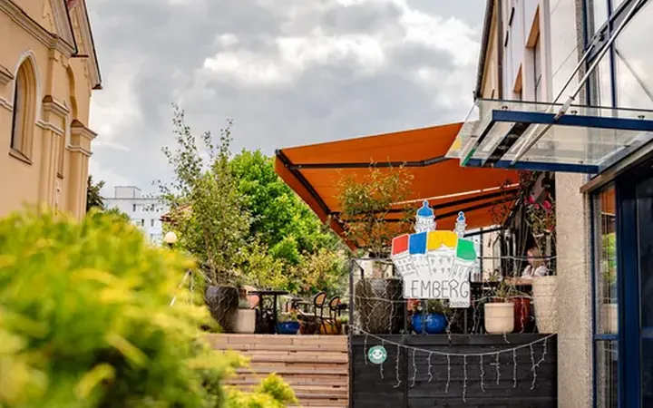 Terasa bistra LEMBERG Family Bistro vo Zvolene